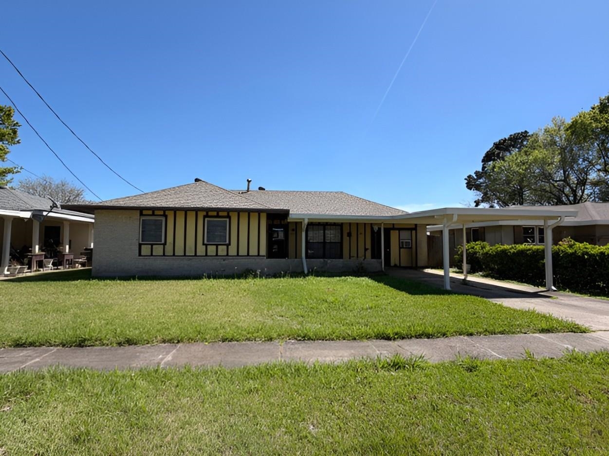 405 Dauphine Ave