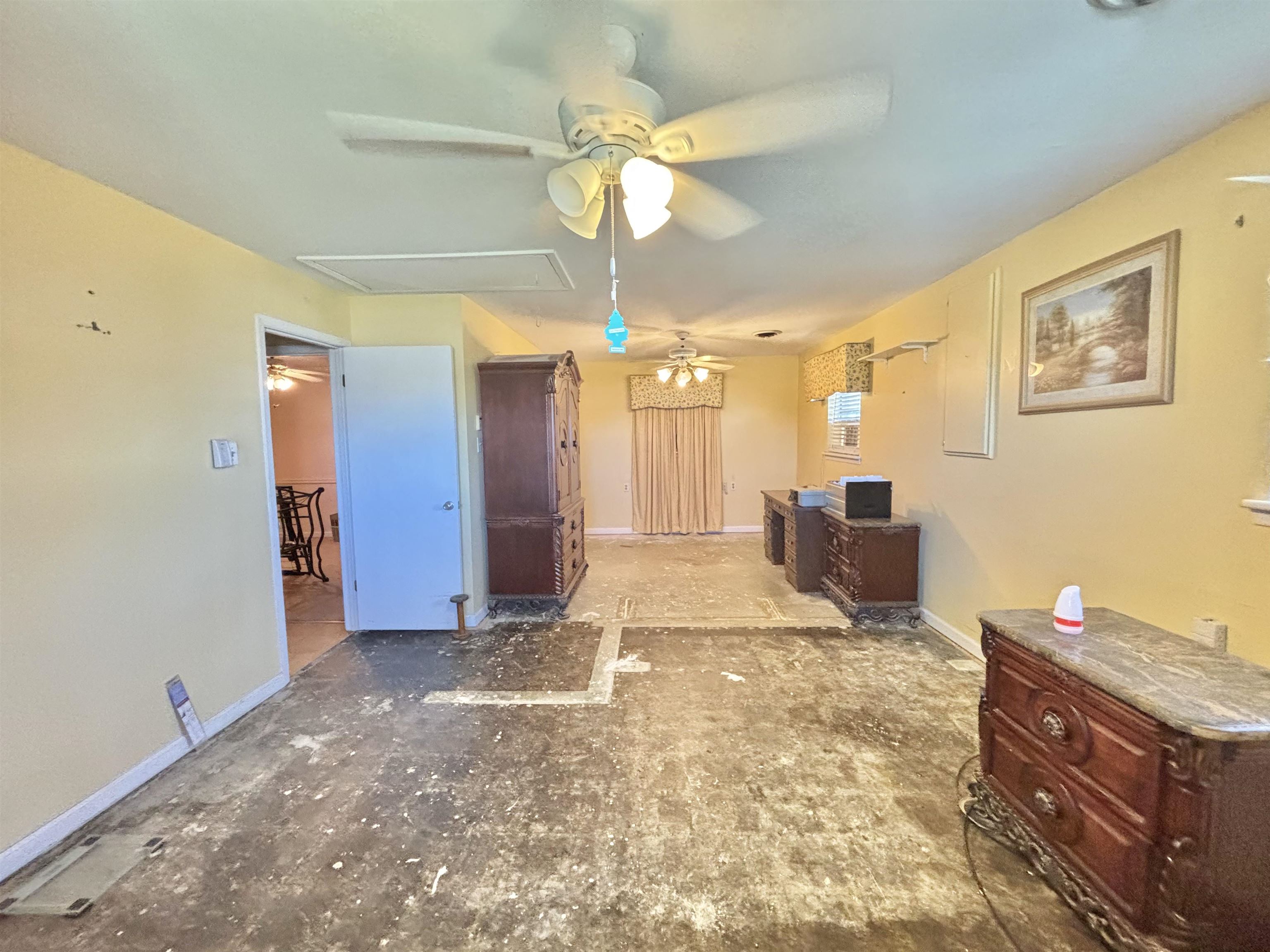 106 Hillary Ct