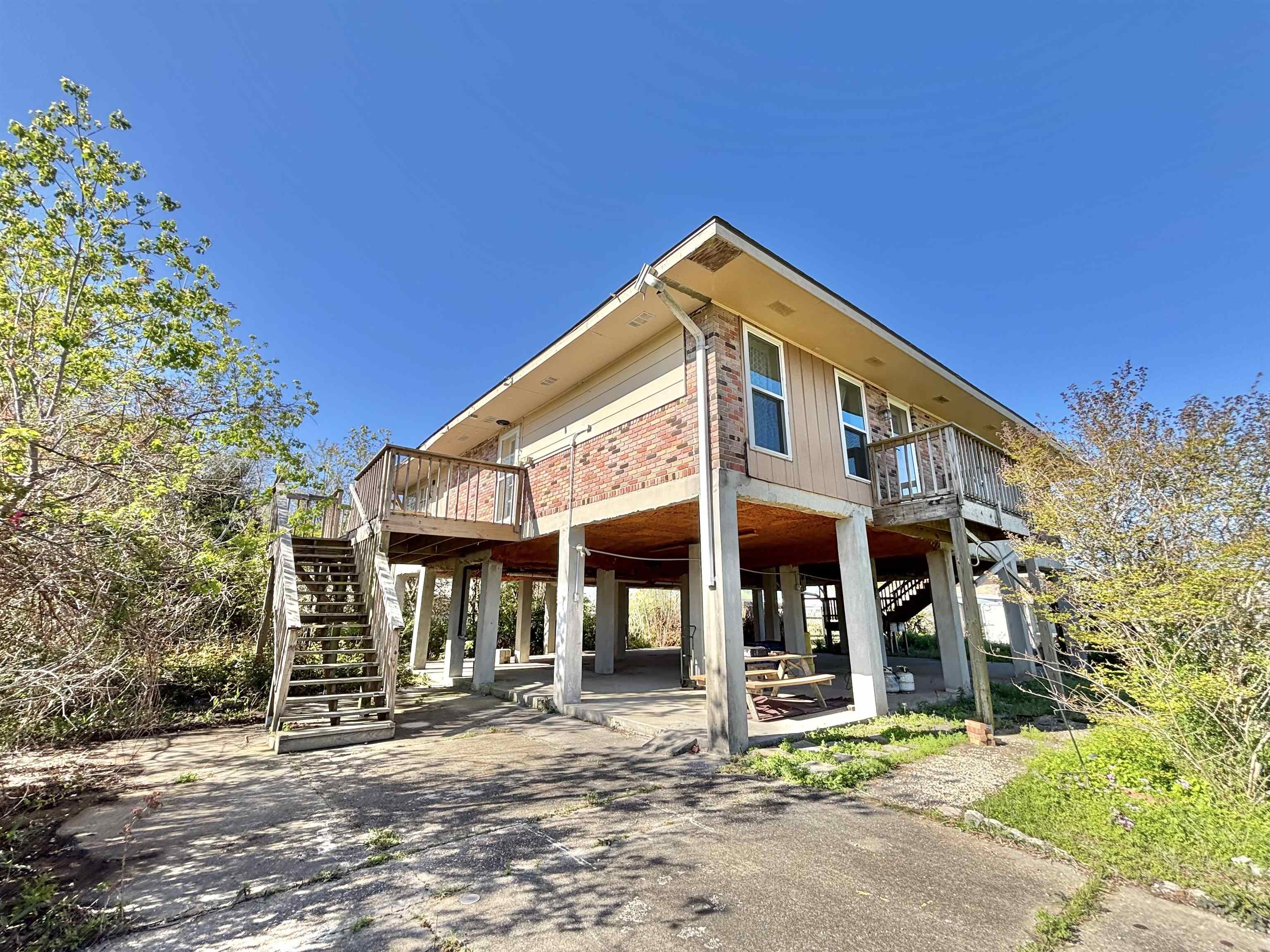 106 Hillary Ct