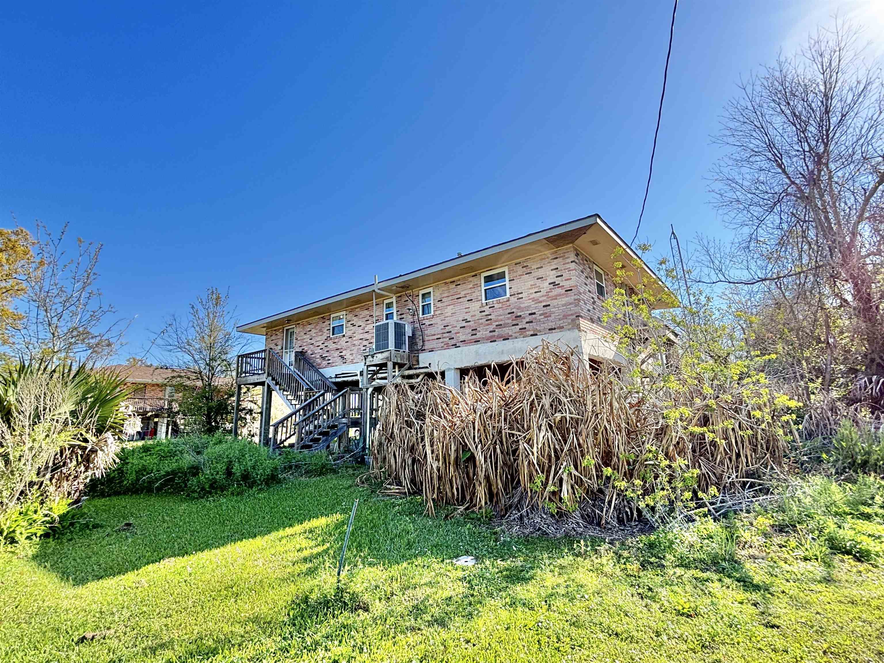 106 Hillary Ct