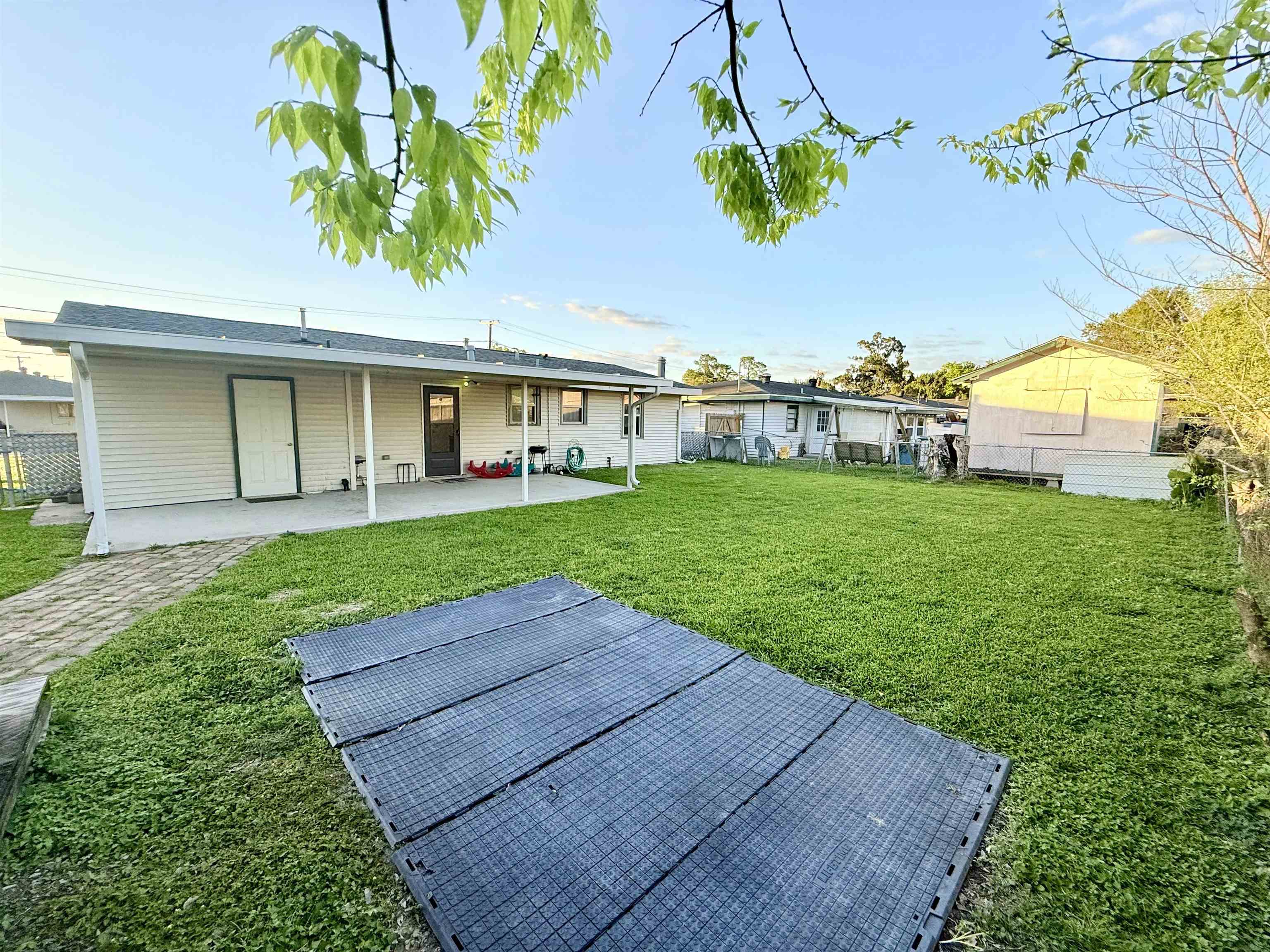 415 Elysian Dr