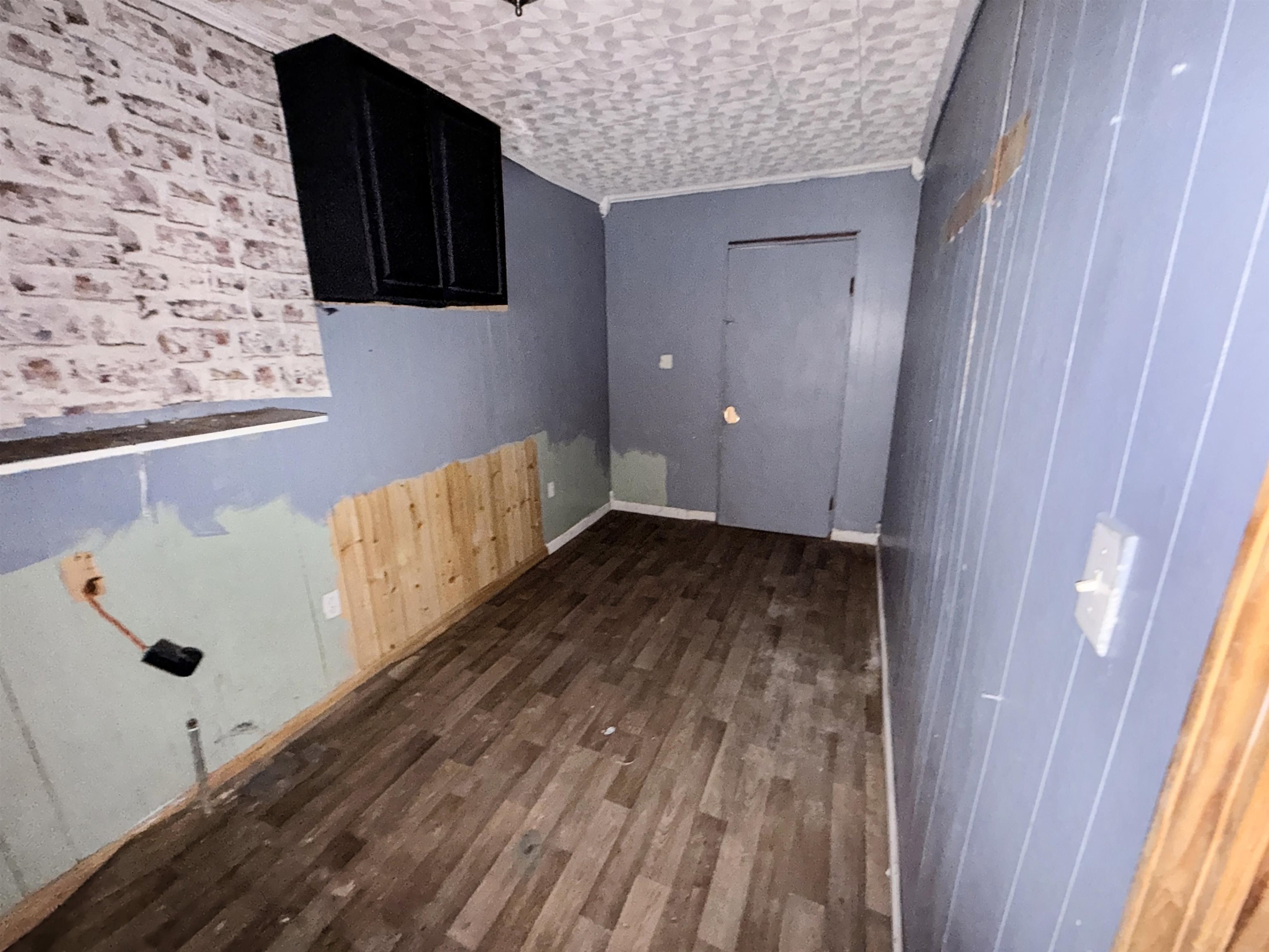 403 Fanguy St
