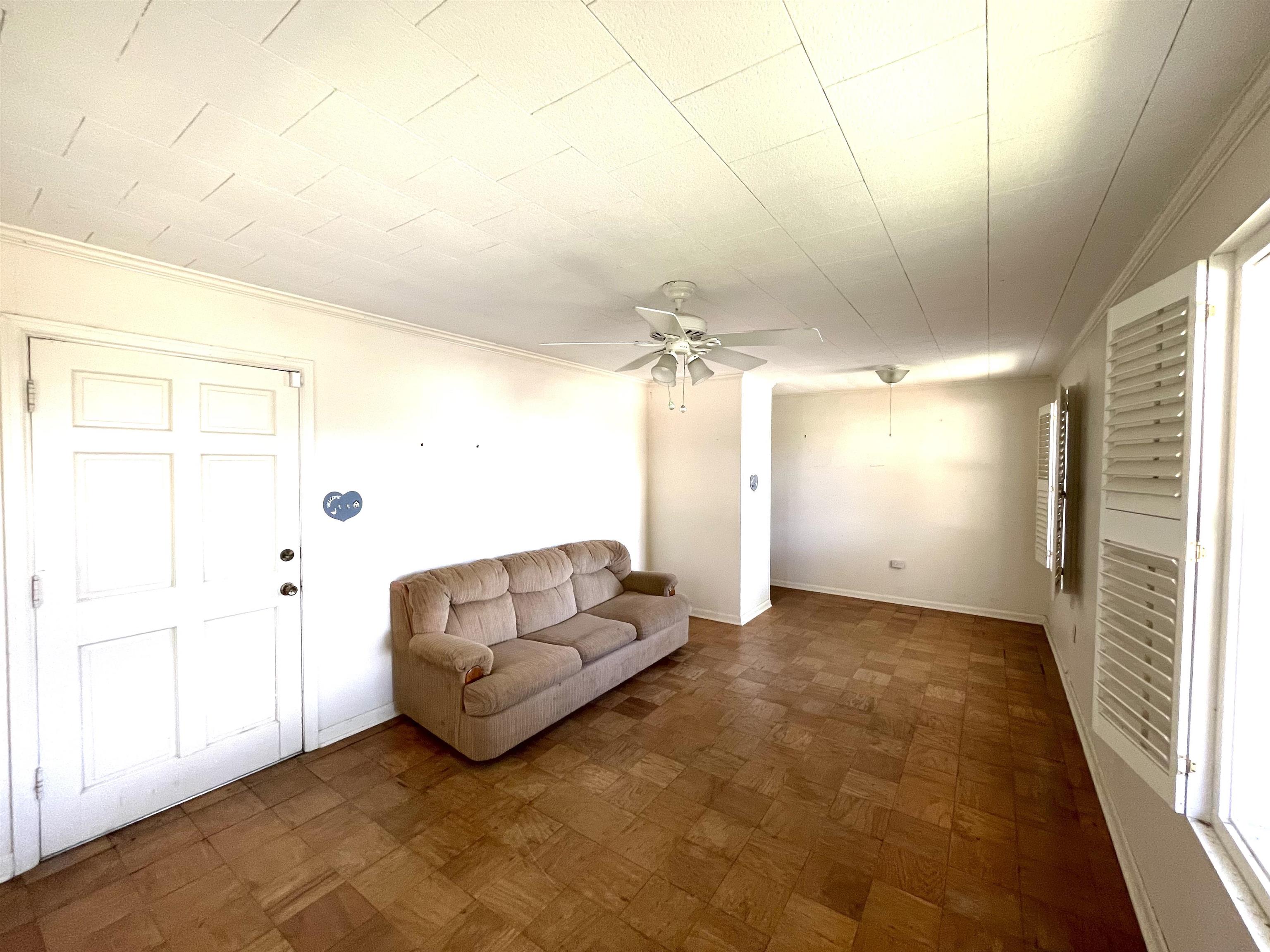 807 Wright Ave
