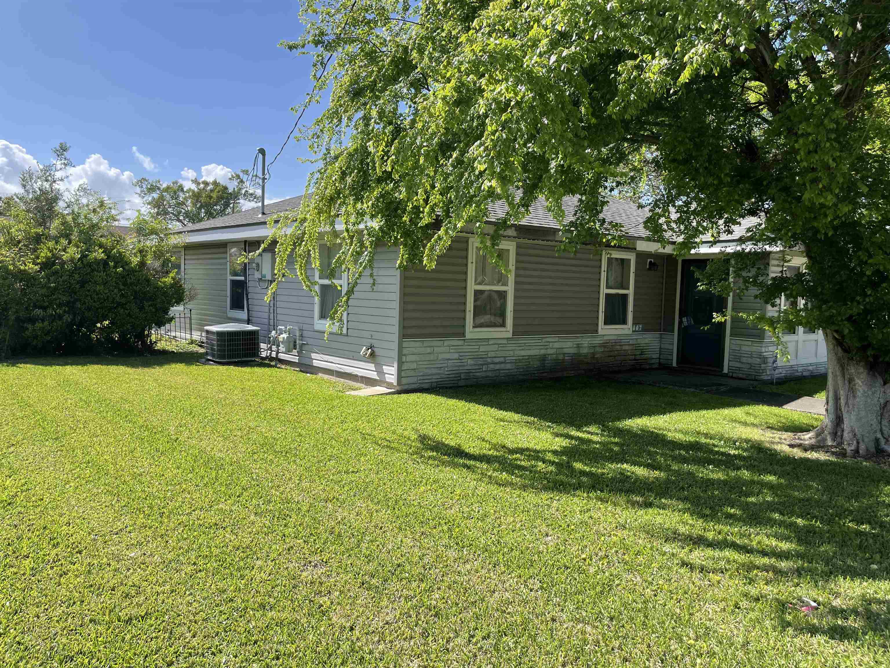 807 Wright Ave