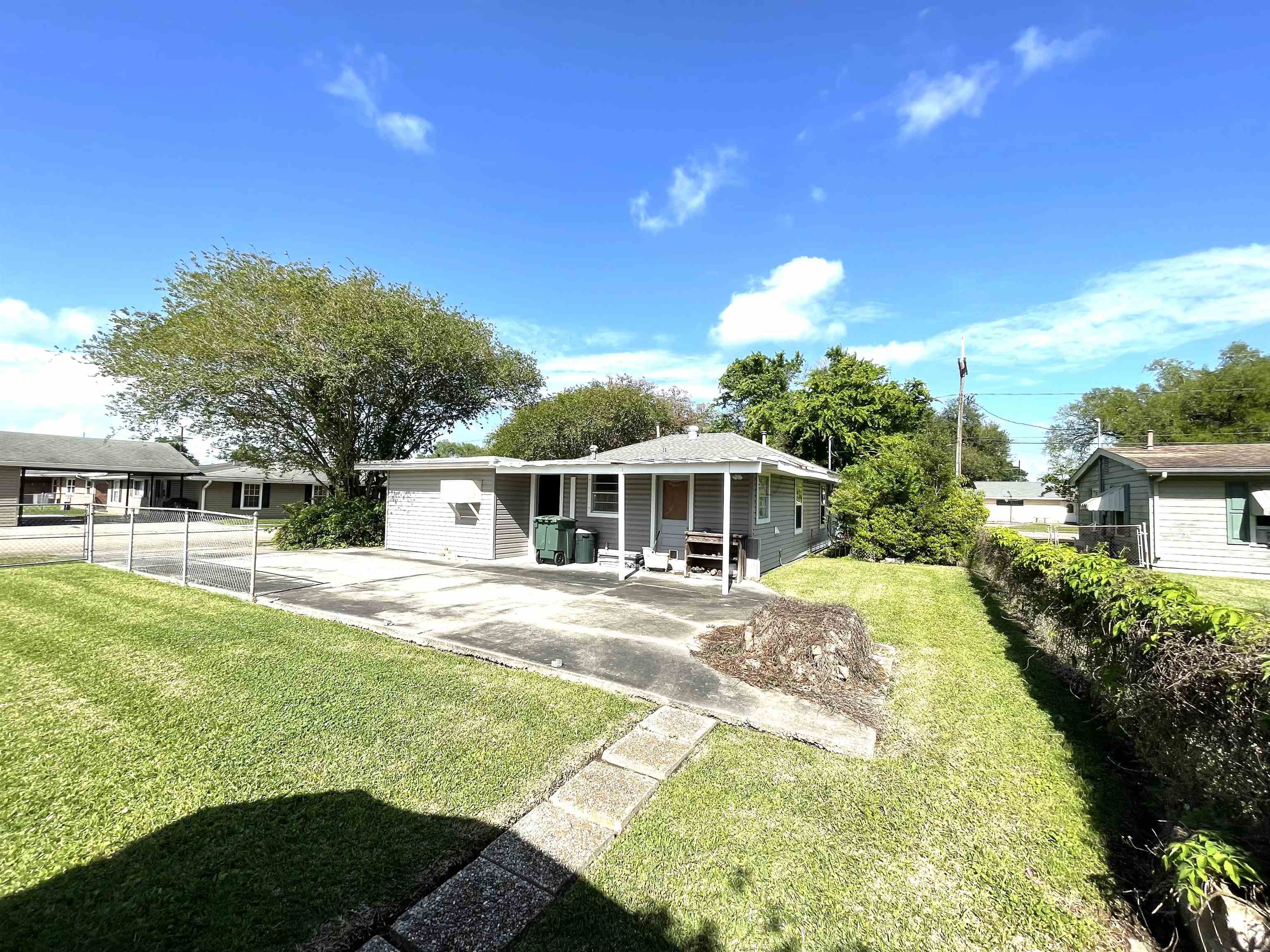 807 Wright Ave