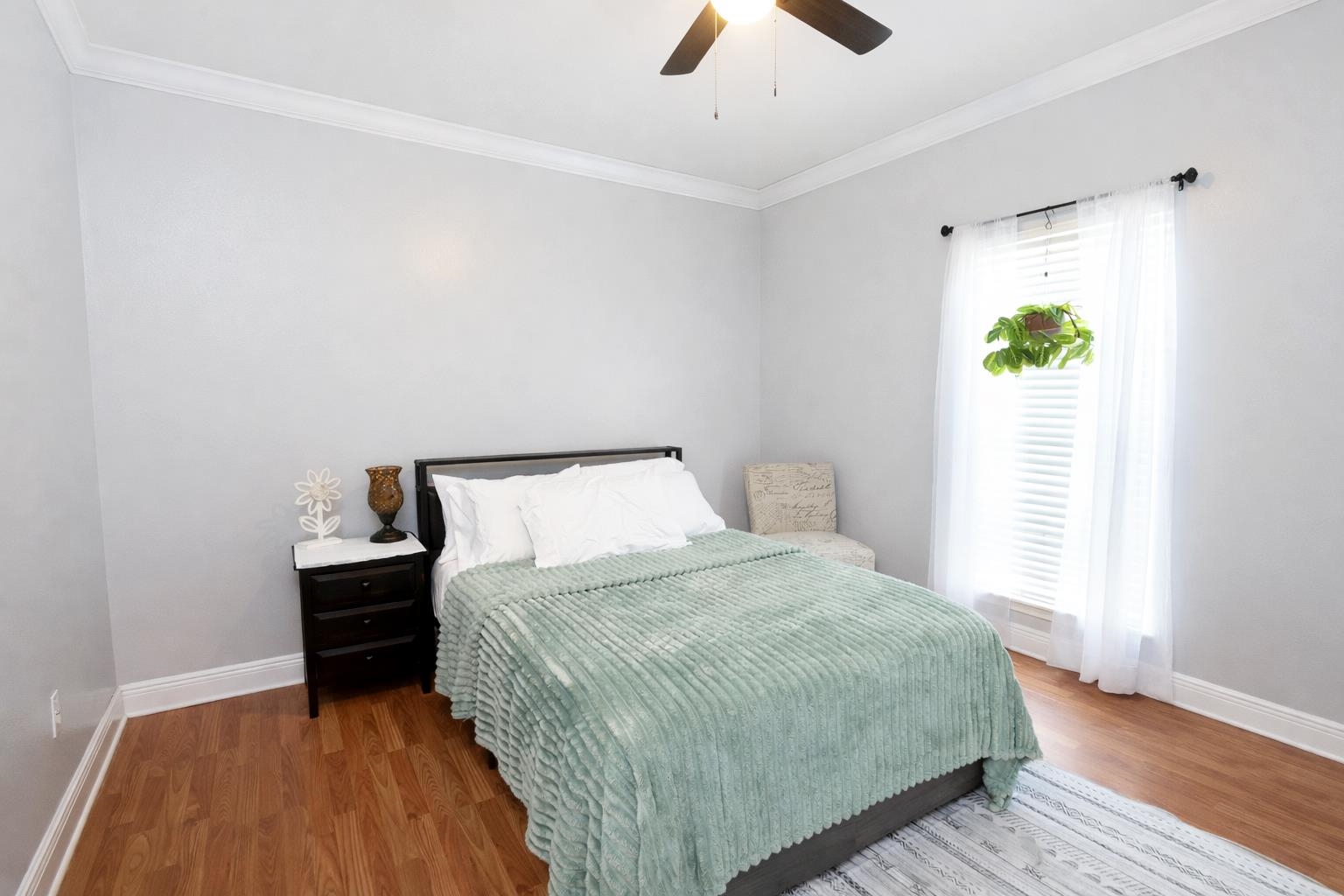 306 Julie St