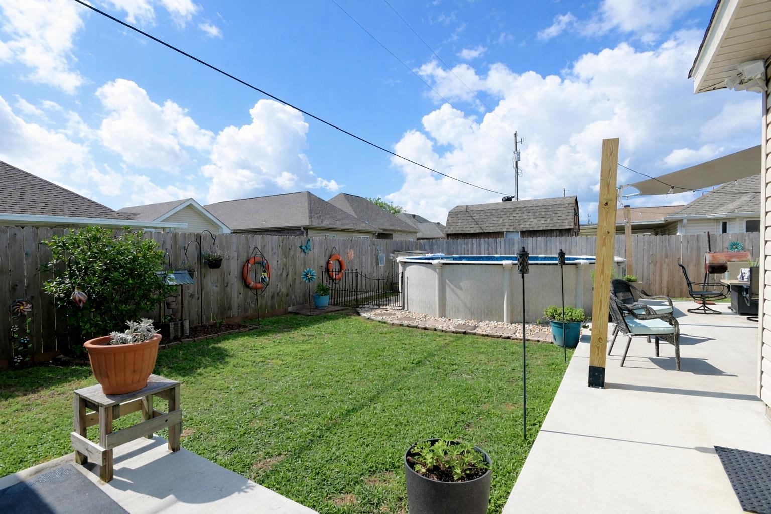 306 Julie St