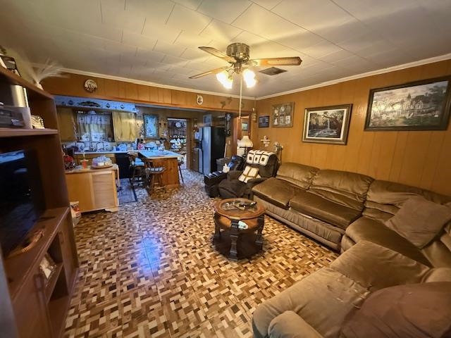 435 Clarke Rd