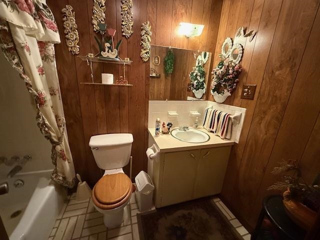 435 Clarke Rd
