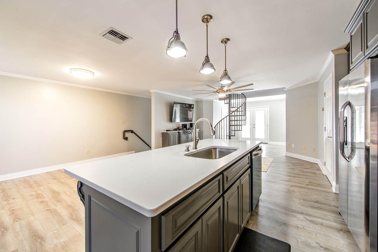 3031 Barrow St # 30 Unit: #30