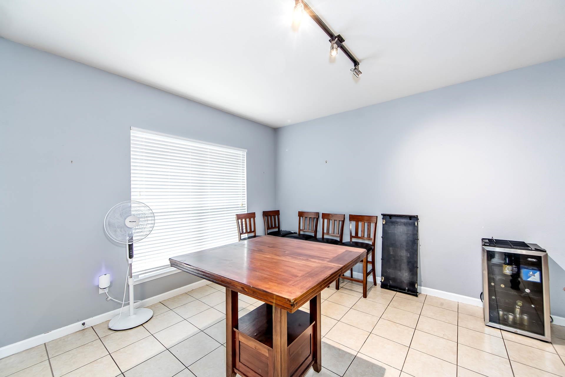 26286 Poplar Glen Dr