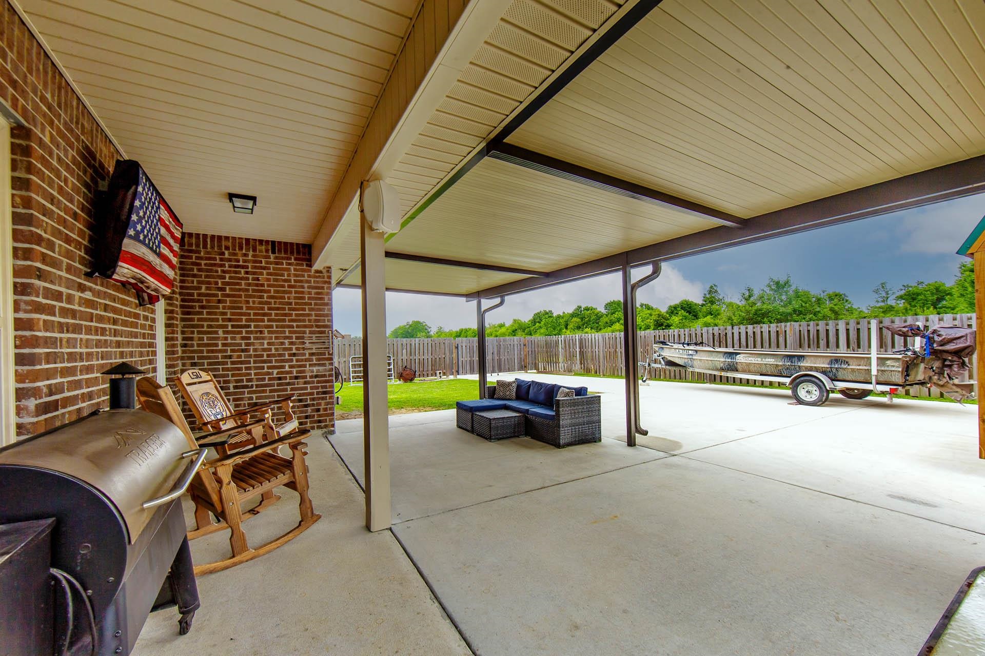 317 Highland Oaks Ave