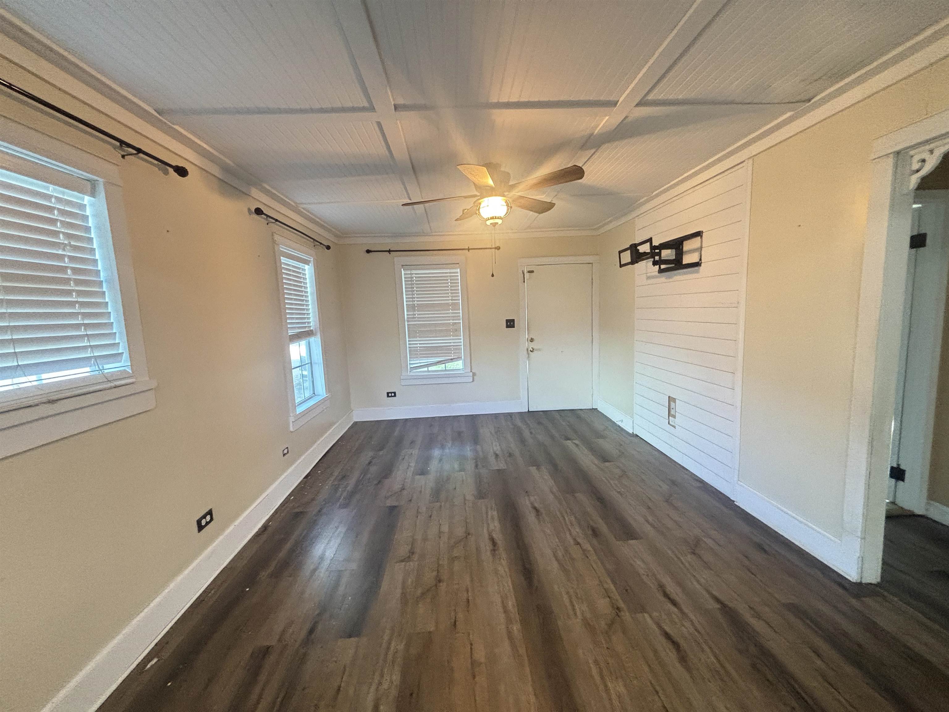 136 Catherine St