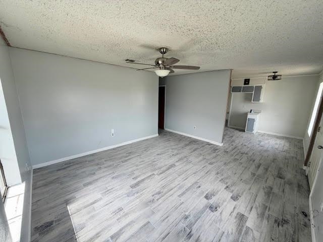 3728 Thomas Dr