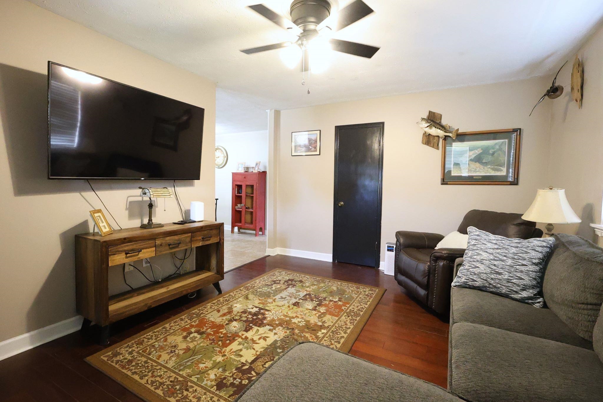 107 Fairmont Dr