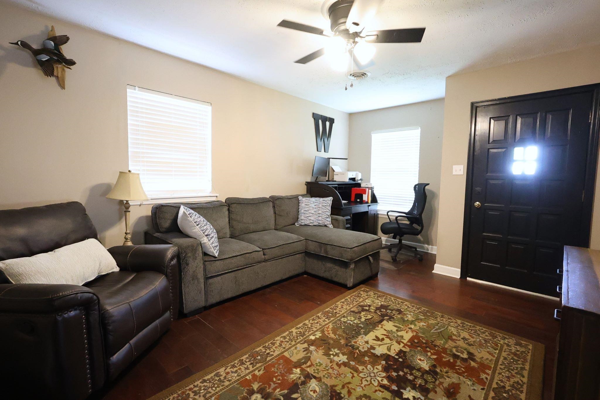 107 Fairmont Dr