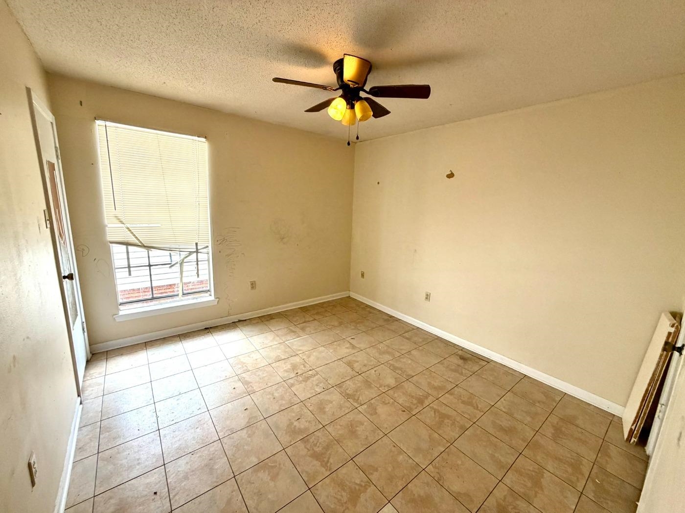 4707 Tigerland Ave