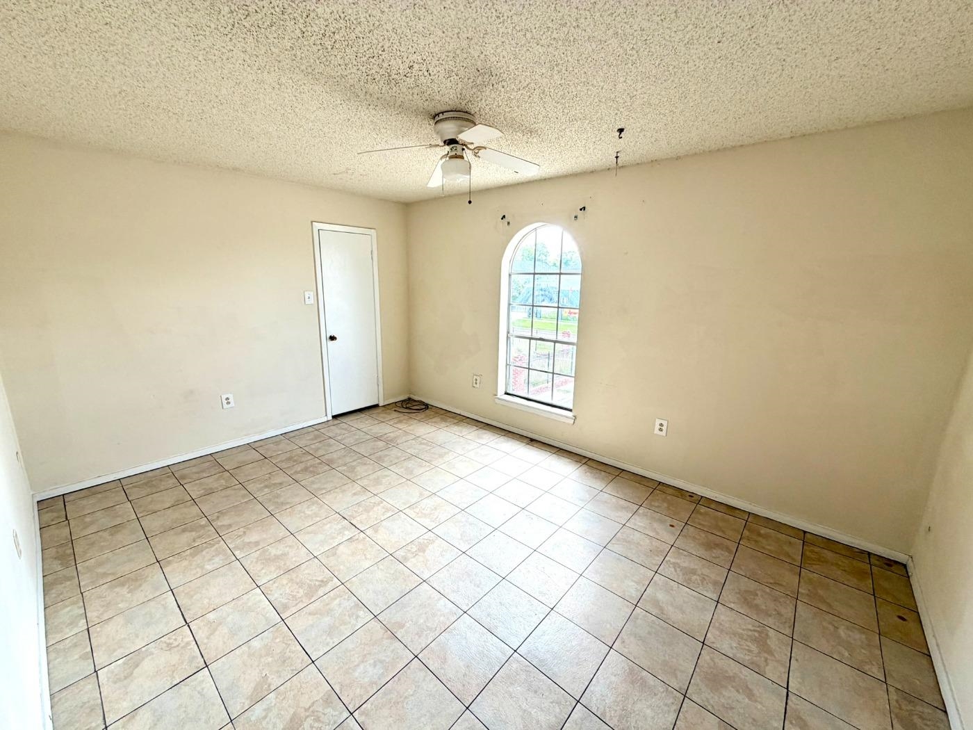 4707 Tigerland Ave