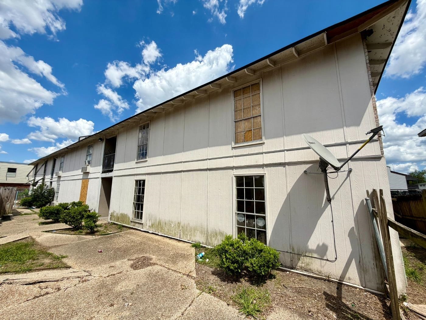 4707 Tigerland Ave