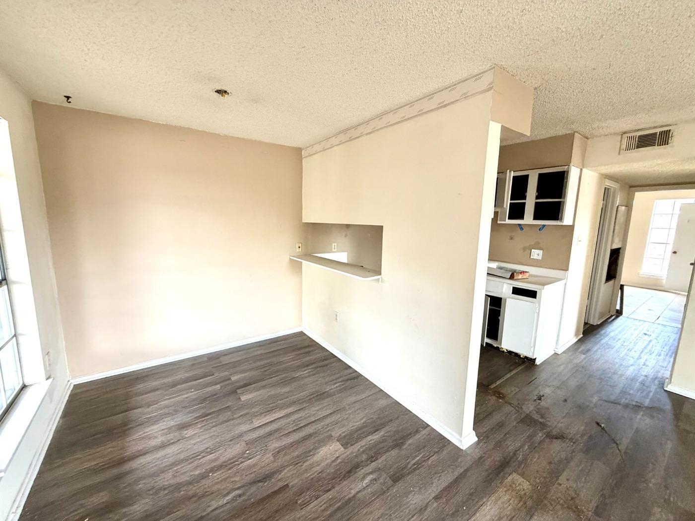 4707 Tigerland Ave