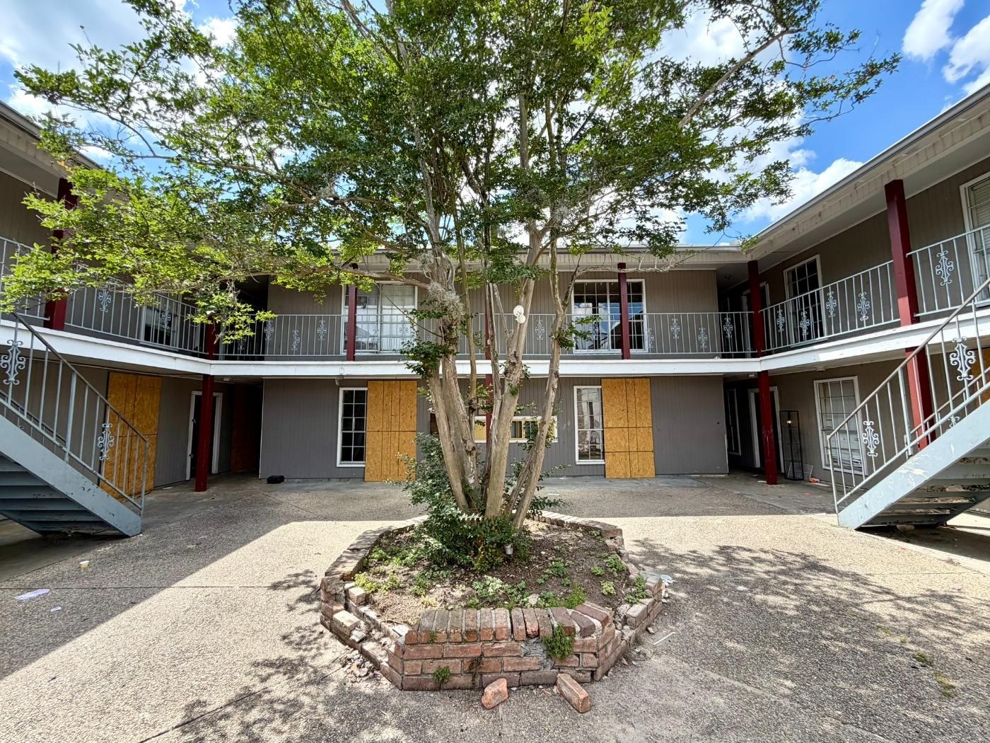4707 Tigerland Ave