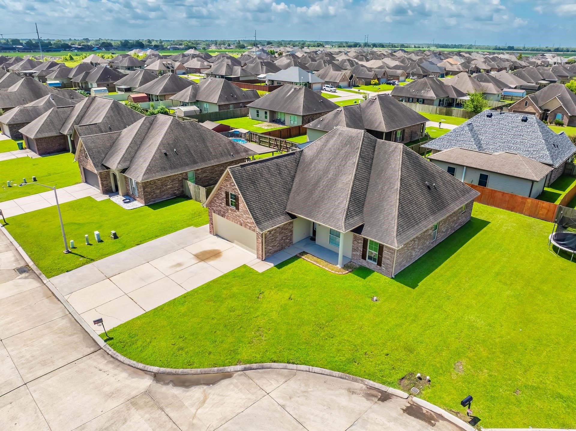 180 Carriage Way