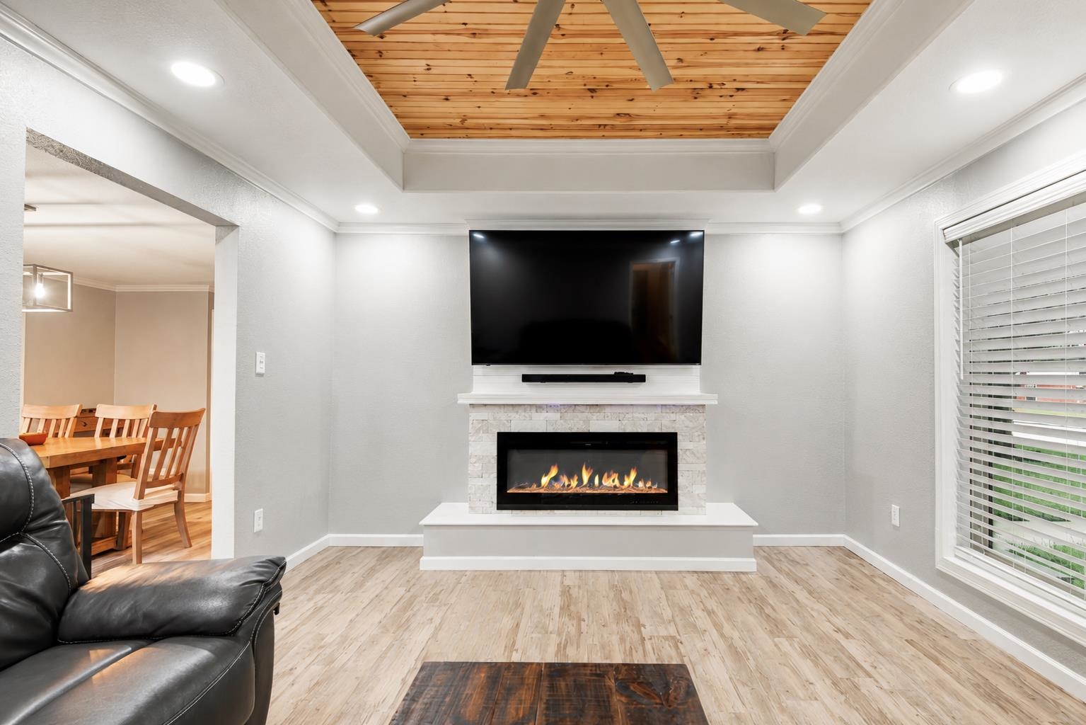 102 Highland Dr