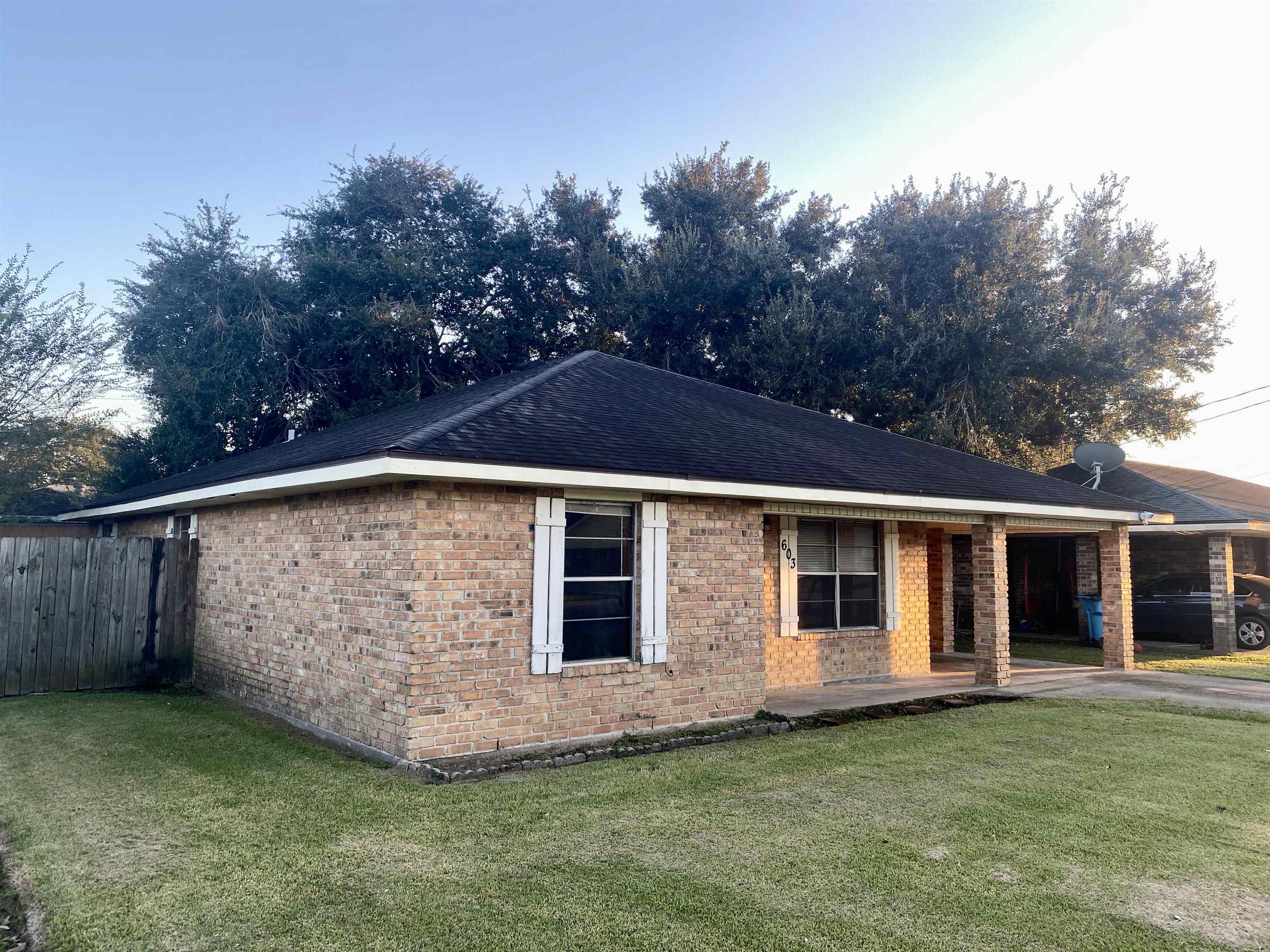 603 David St