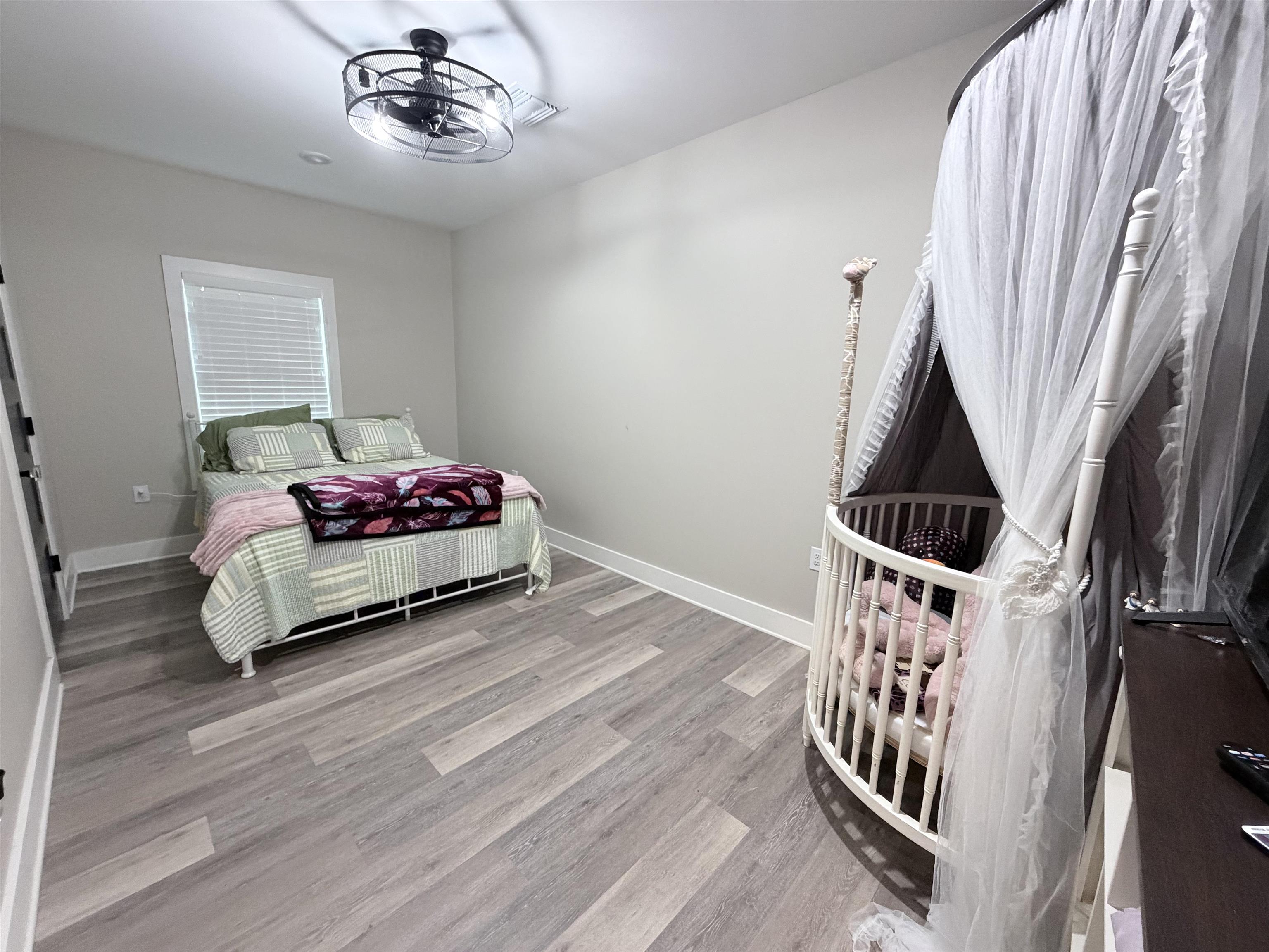 163 Chase Dr