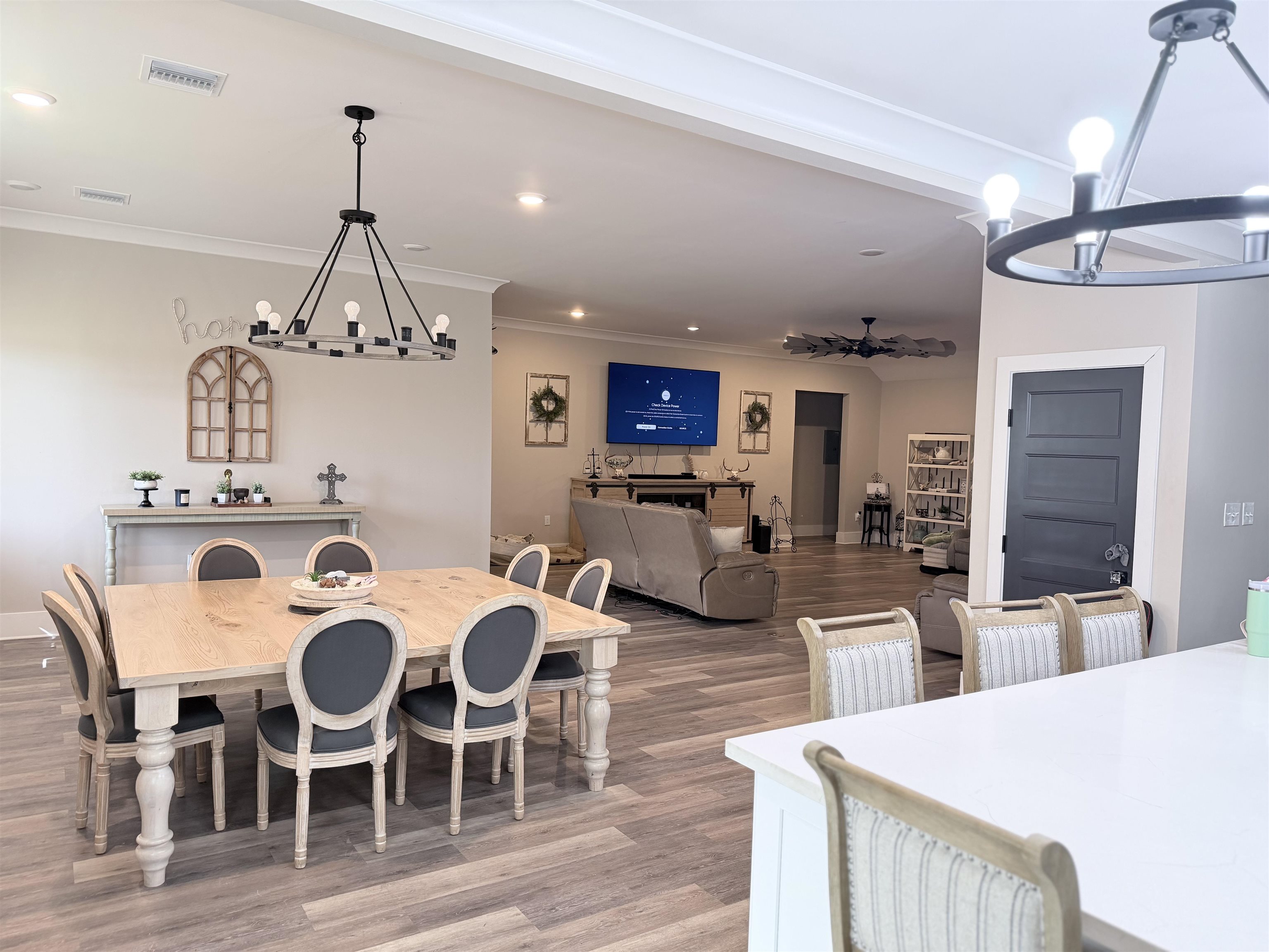 163 Chase Dr