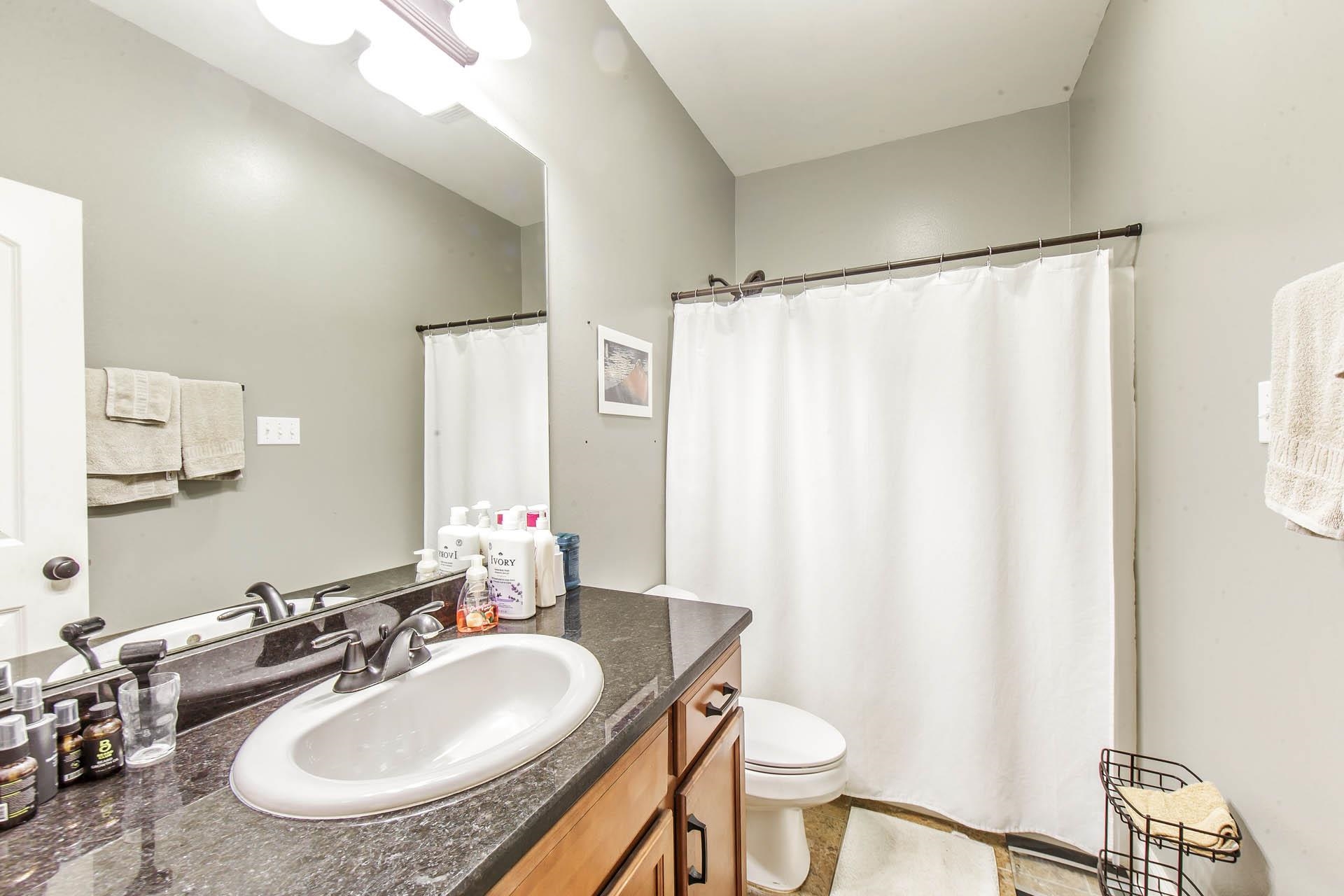 173 Laverne Dr