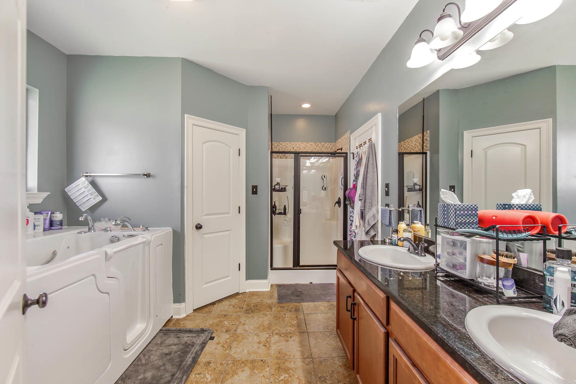 173 Laverne Dr