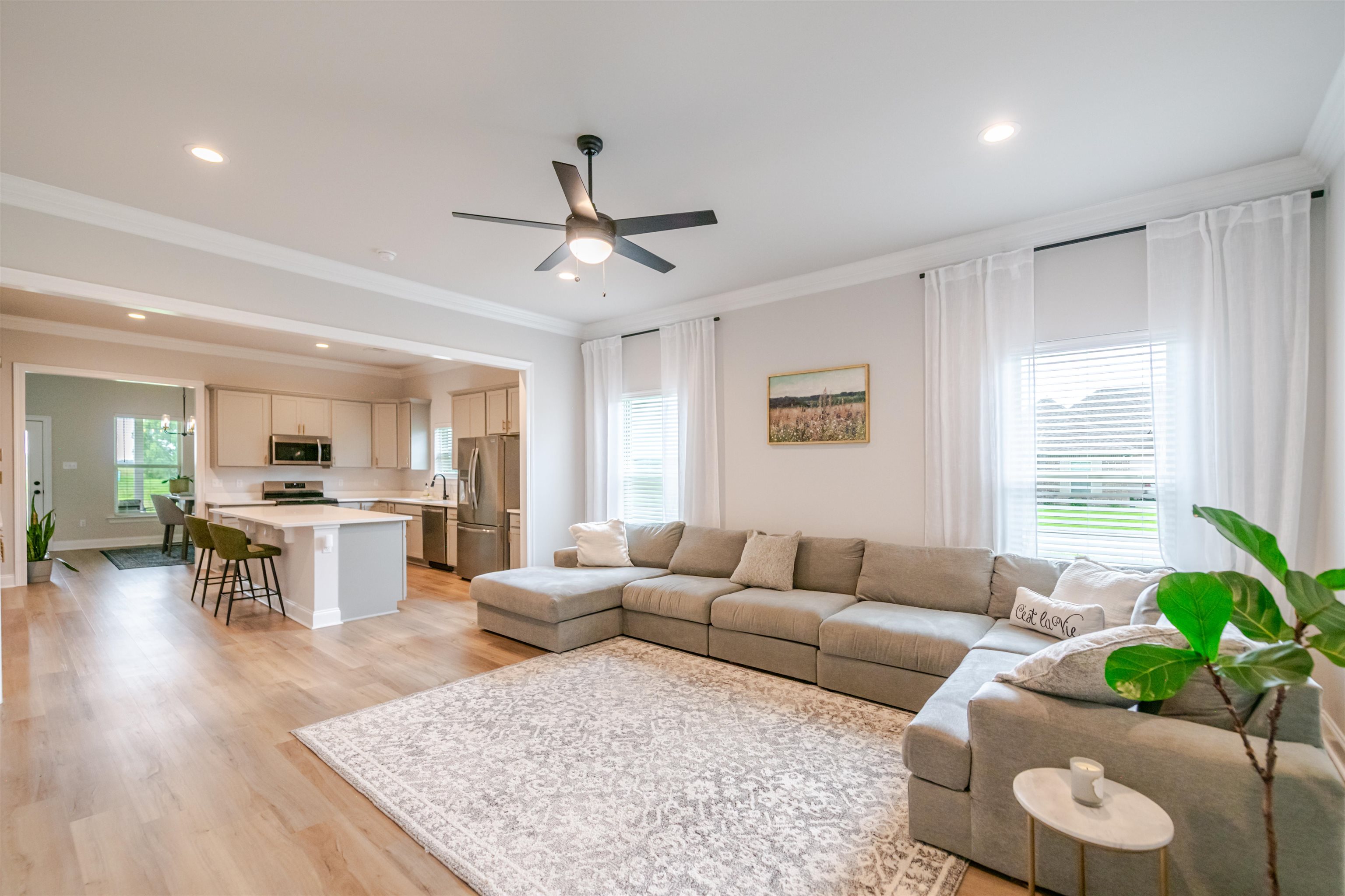 295 Peacock Pointe