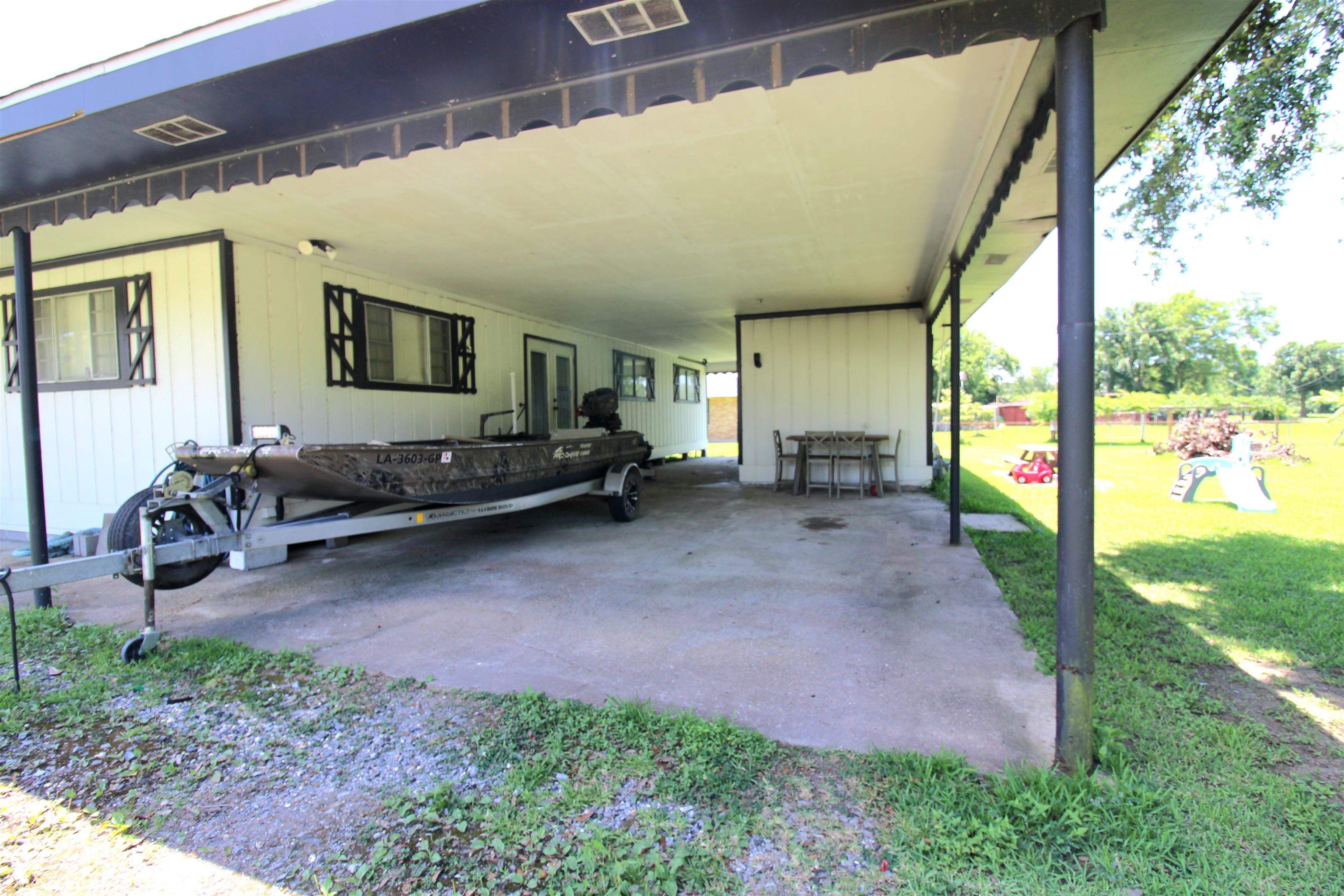 1128 Highway 665