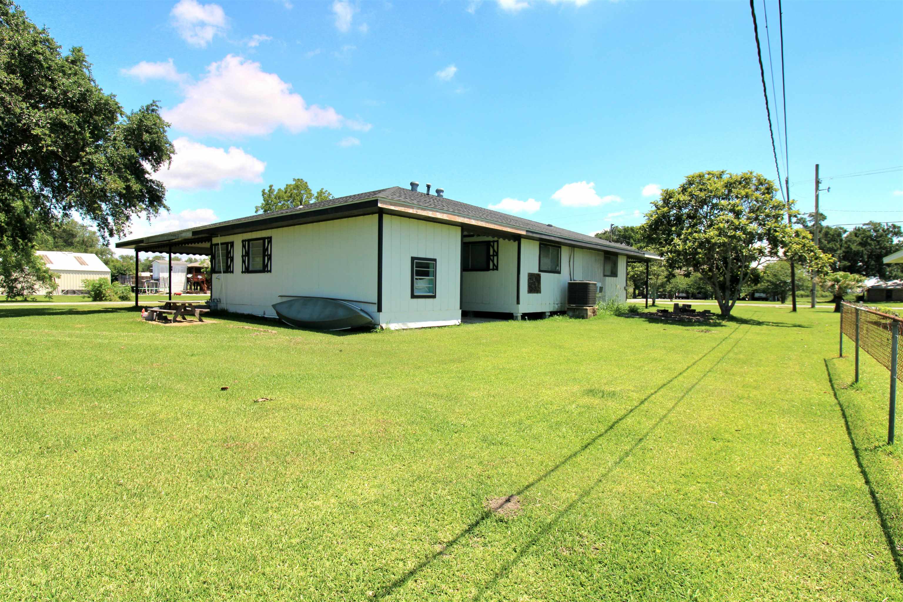 1128 Highway 665