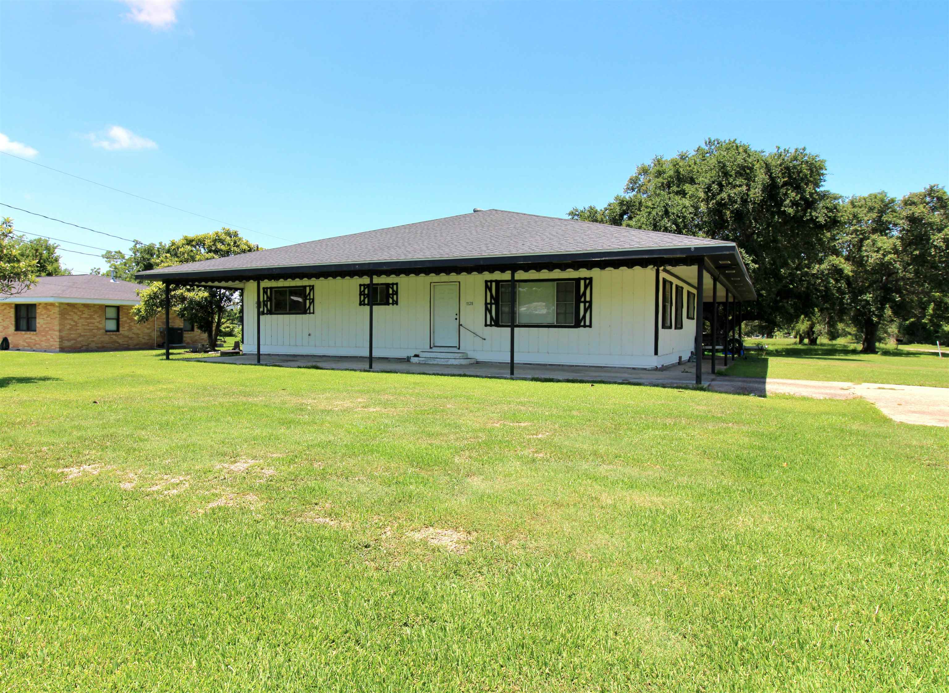1128 Highway 665