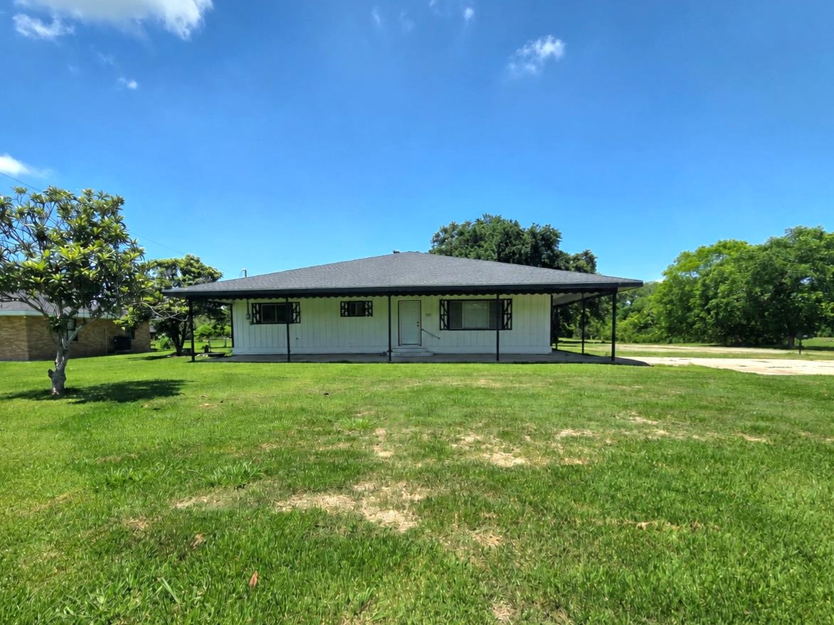 1128 Highway 665