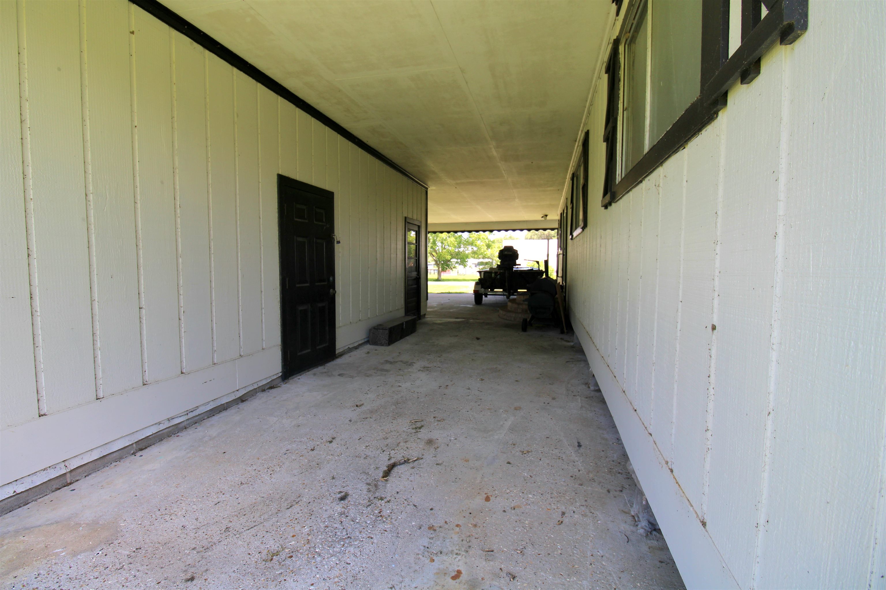 1128 Highway 665