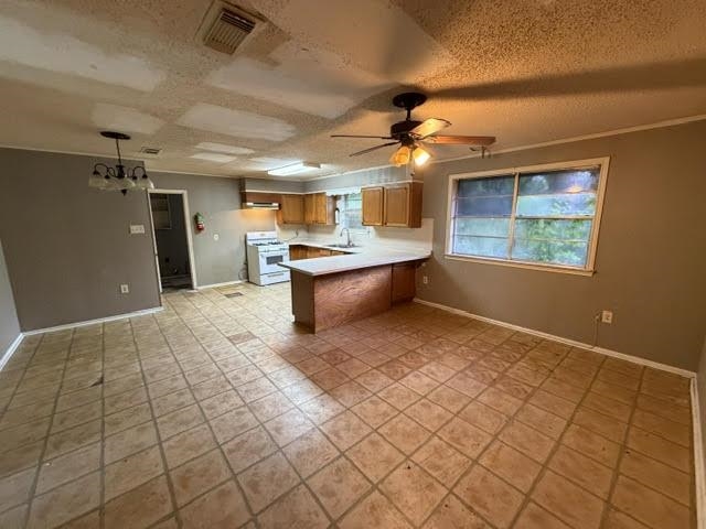 2245 Vickers Dr