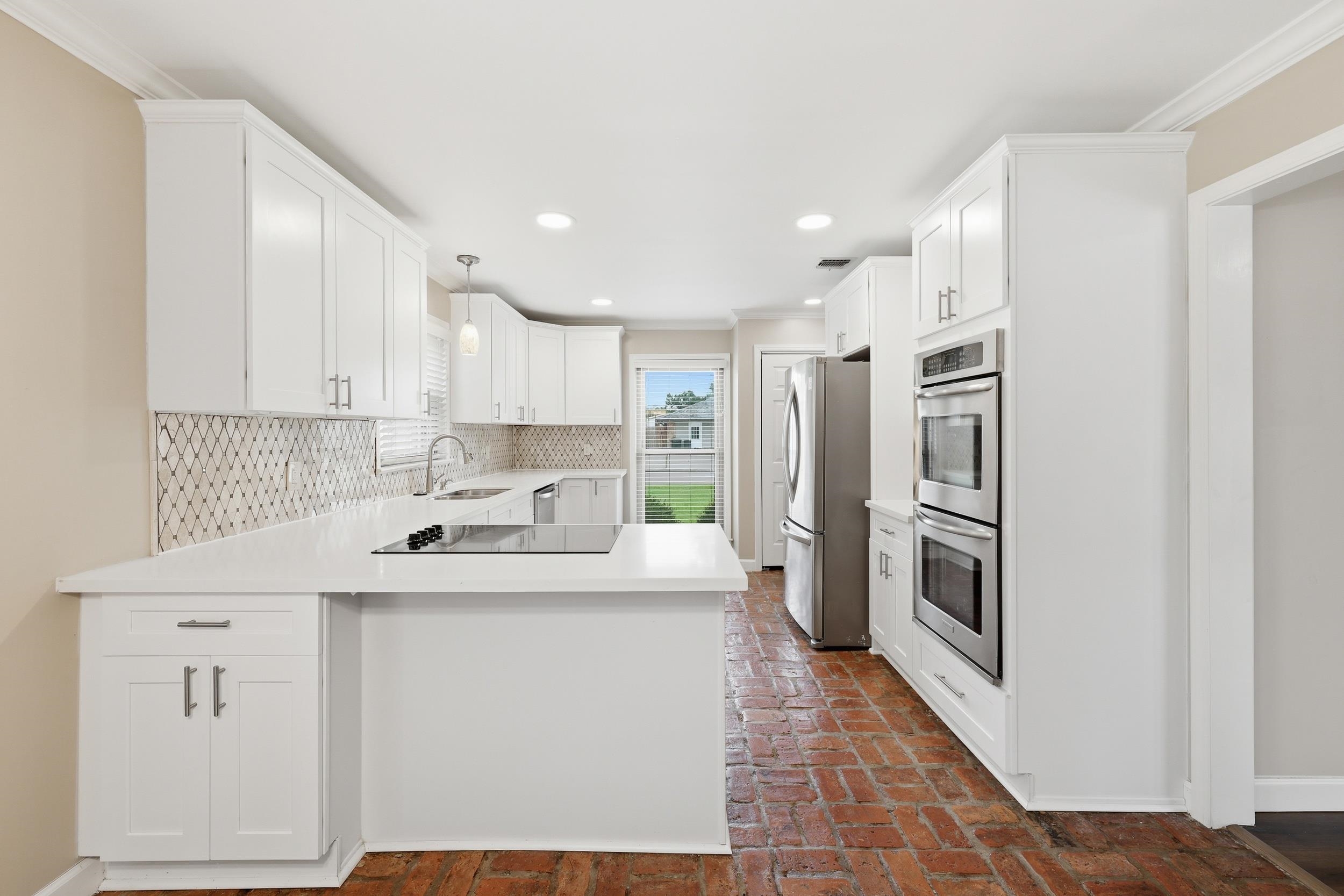 502 Summerfield Dr
