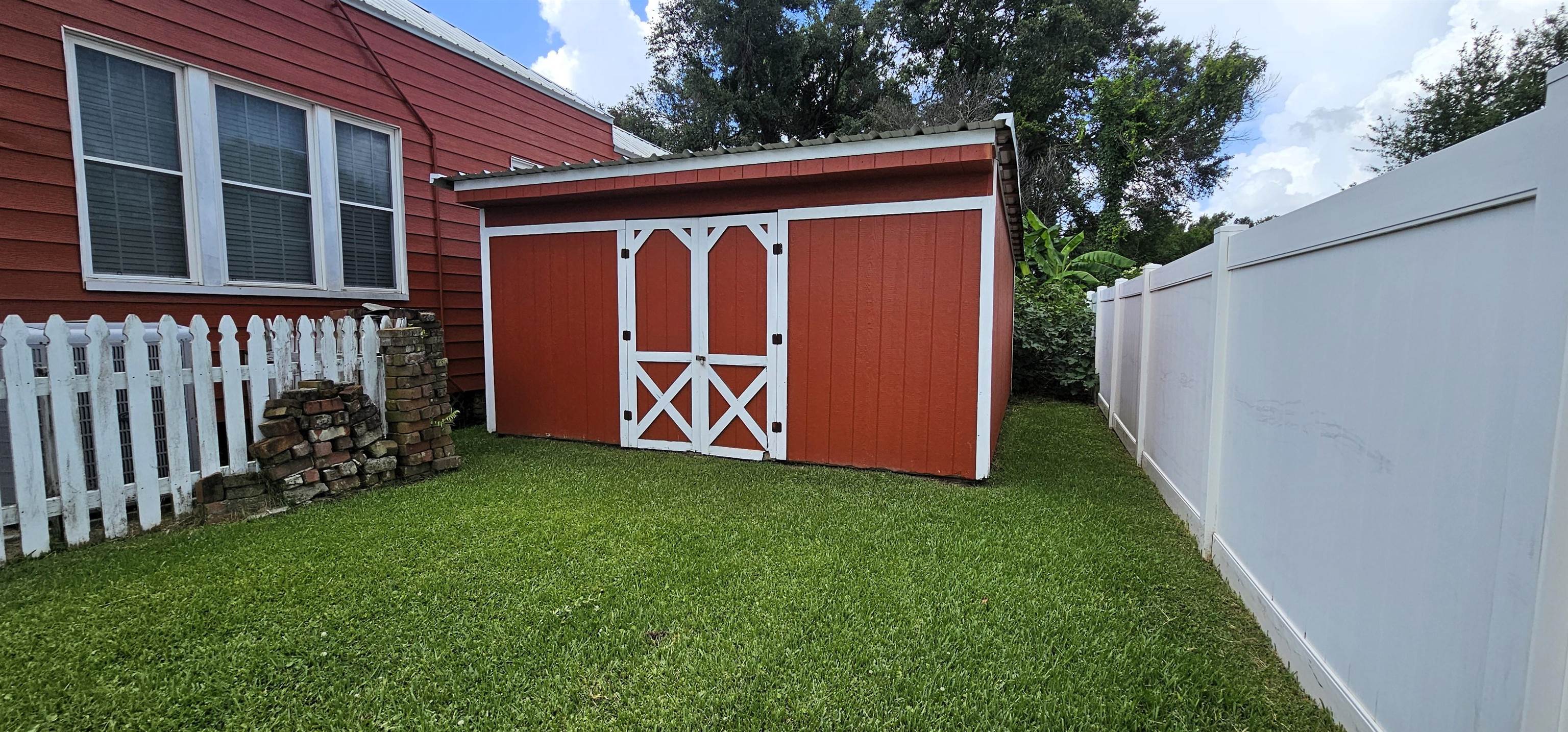 516 Iberville