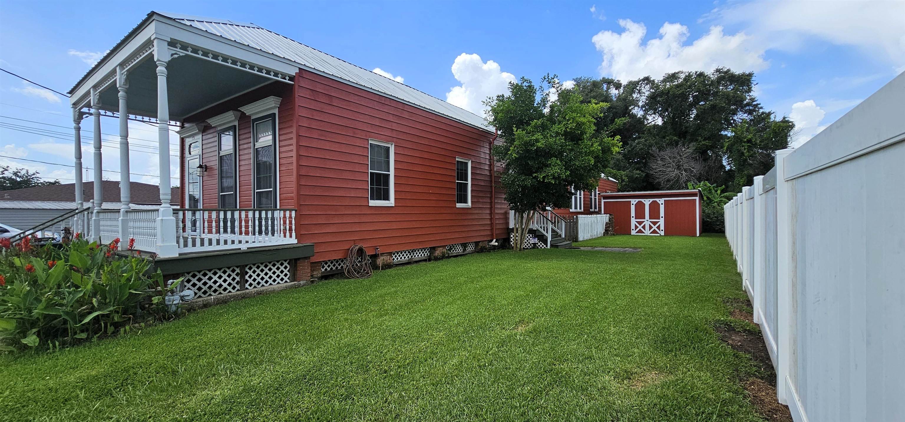 516 Iberville