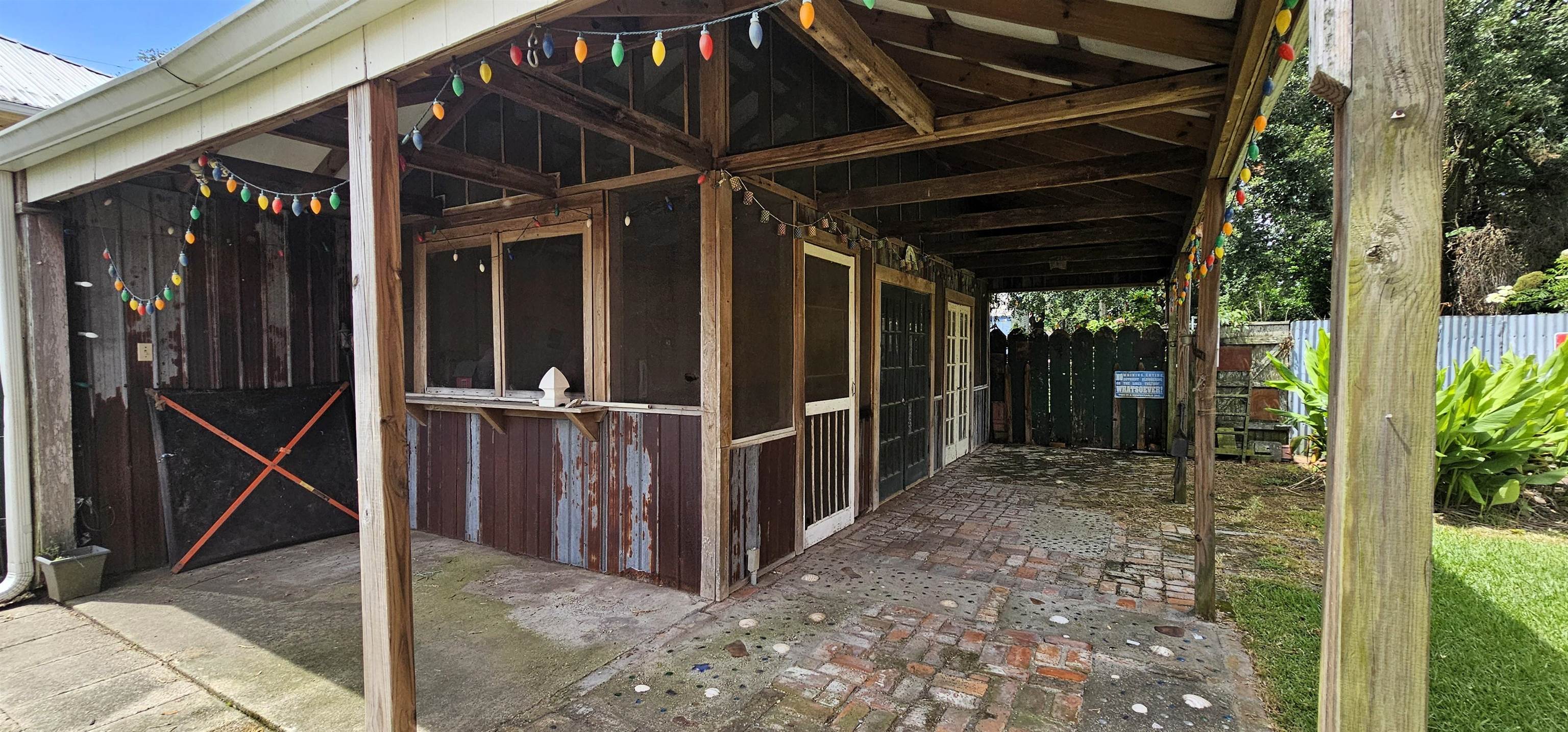 516 Iberville