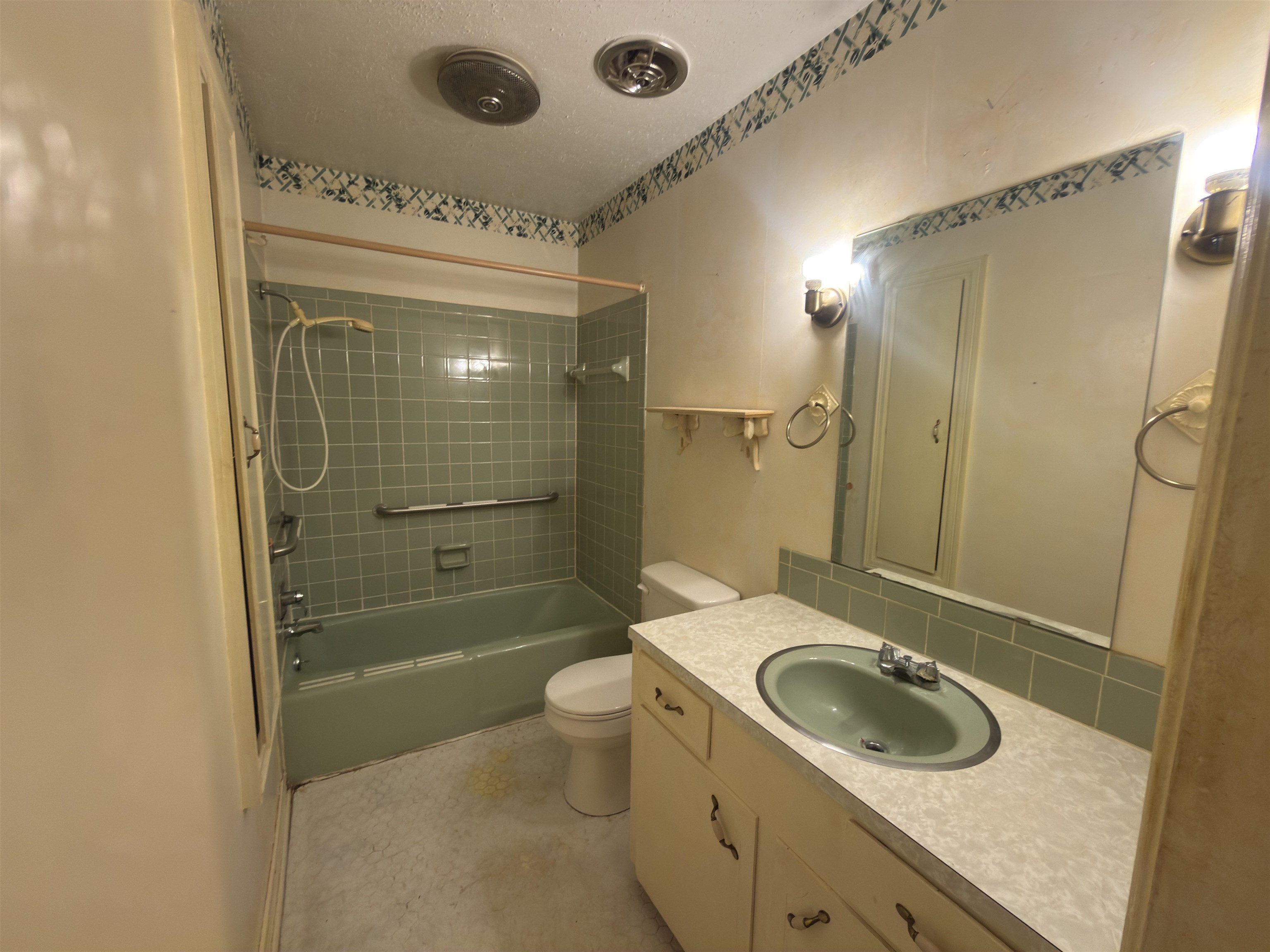 306 Richard Dr