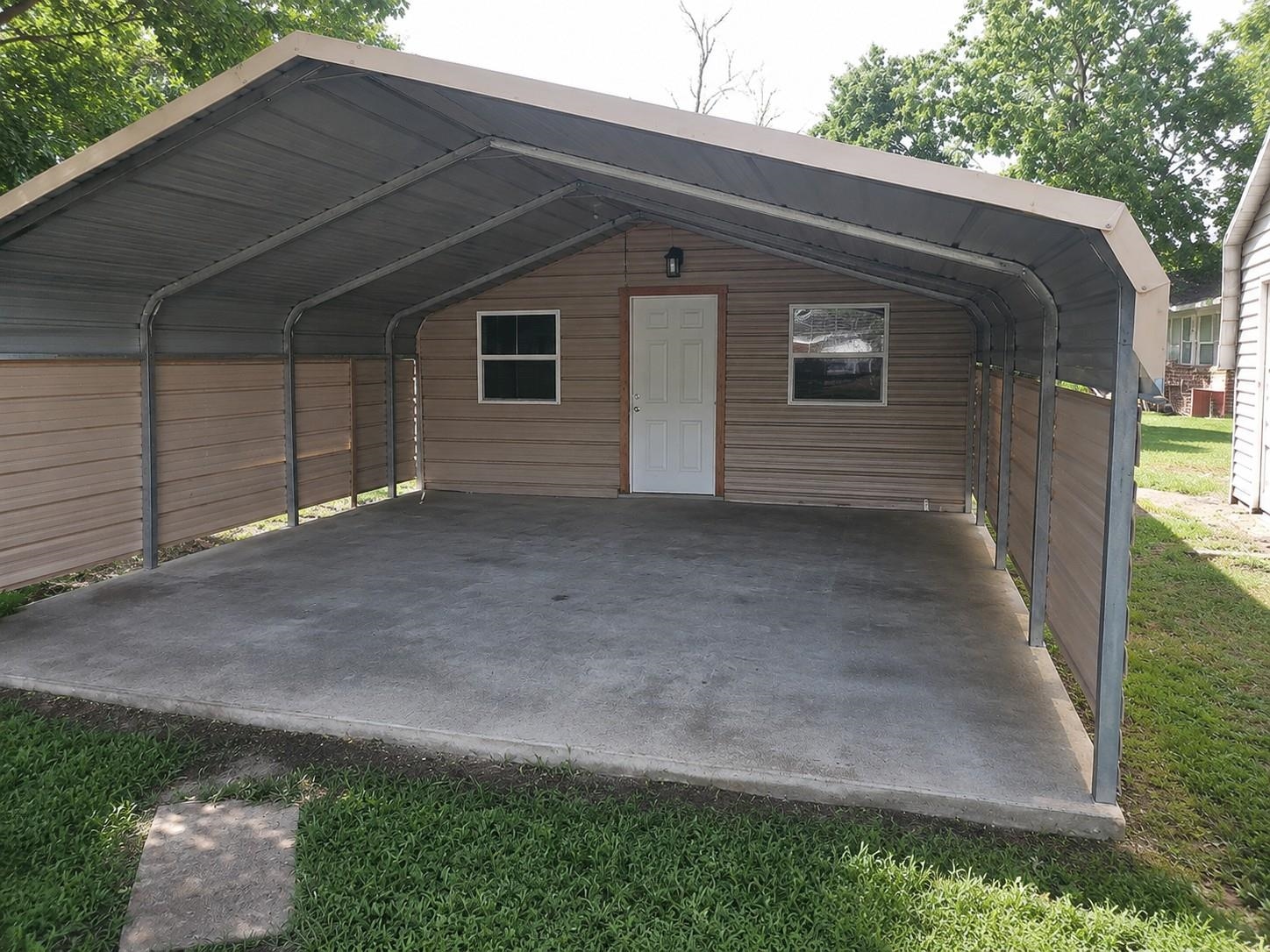 1801 Main St