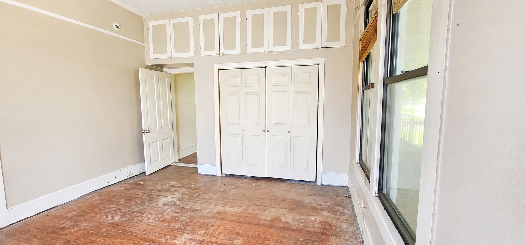 1801 Main St