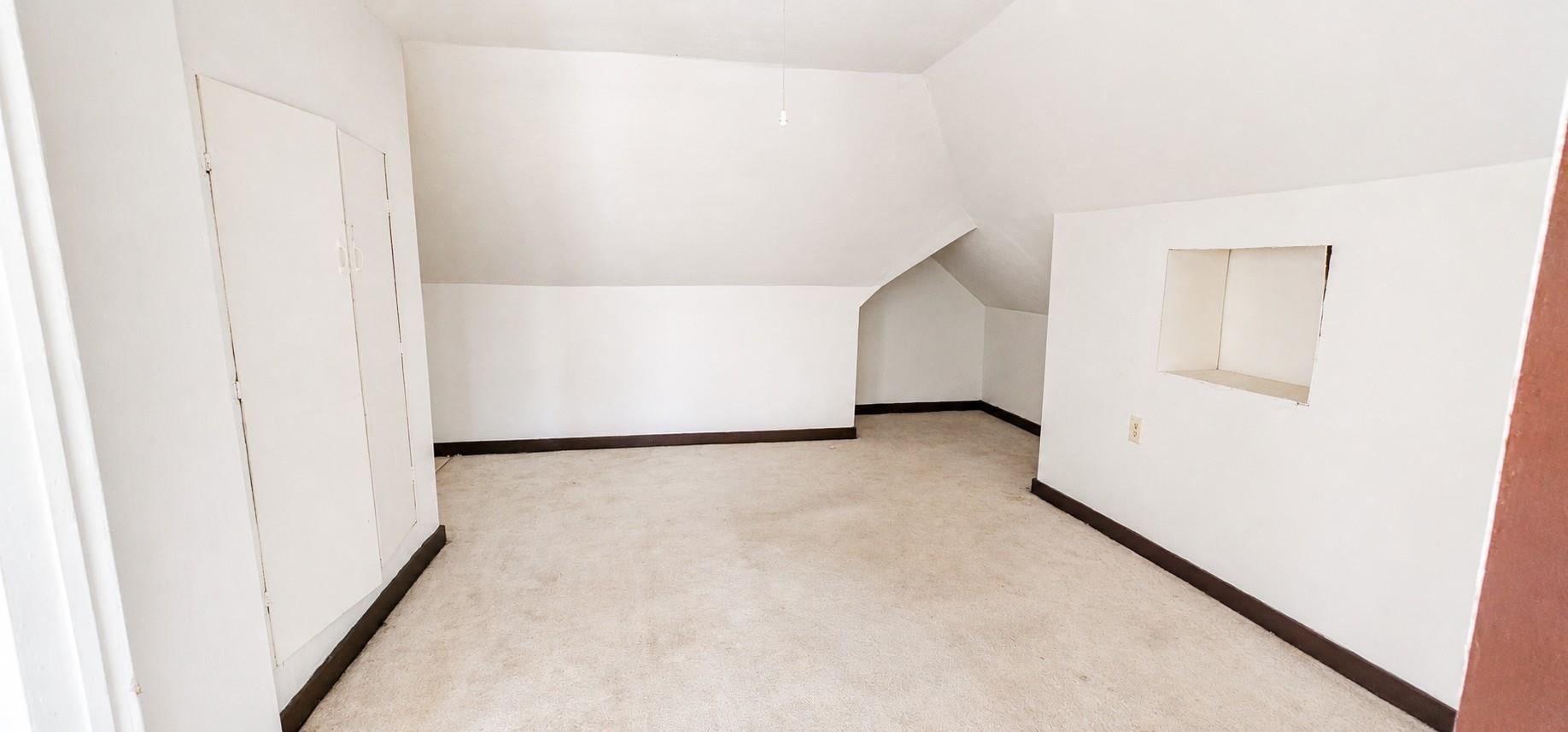 1801 Main St