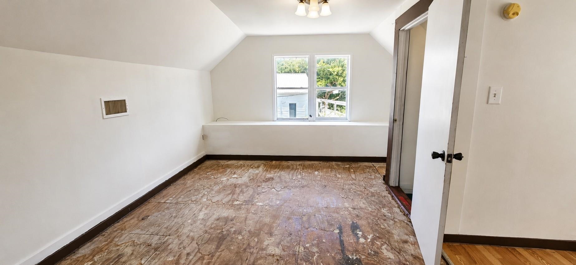 1801 Main St