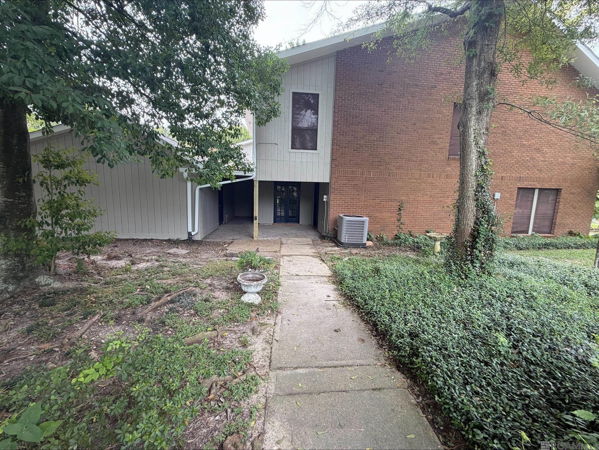 2419 Aubin Ln