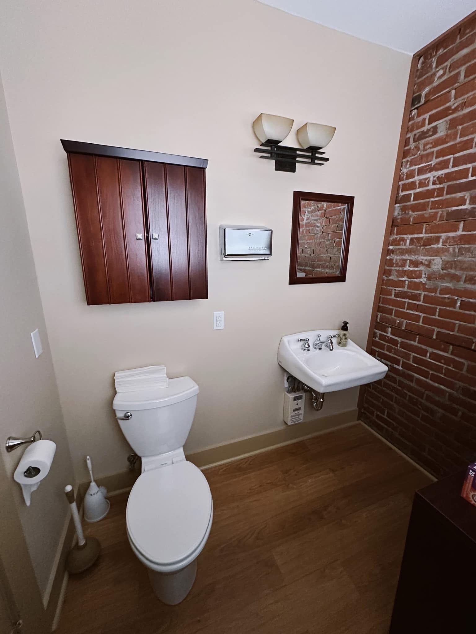 1054 Canal Blvd Suite 6 Unit: #Suite 6